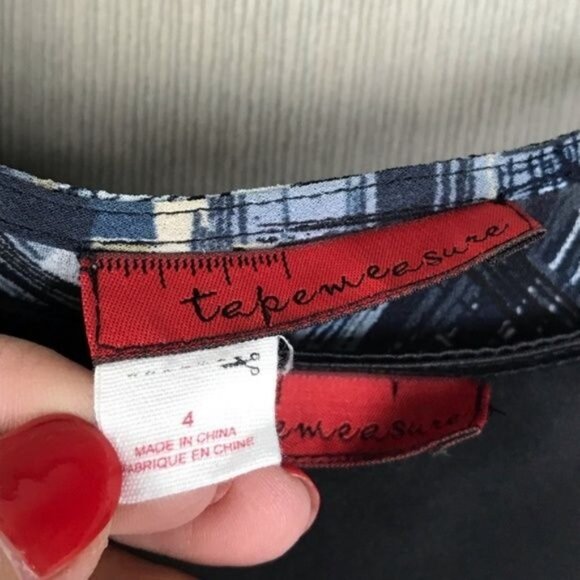 Tapemeasure Womens Abstract Print Ruffle Sleeveless Blouse Size 4 Black/White/Bl - Picture 5 of 9